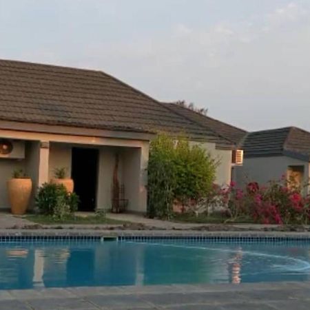 The Residence Villa Chobe Касане Екстер'єр фото